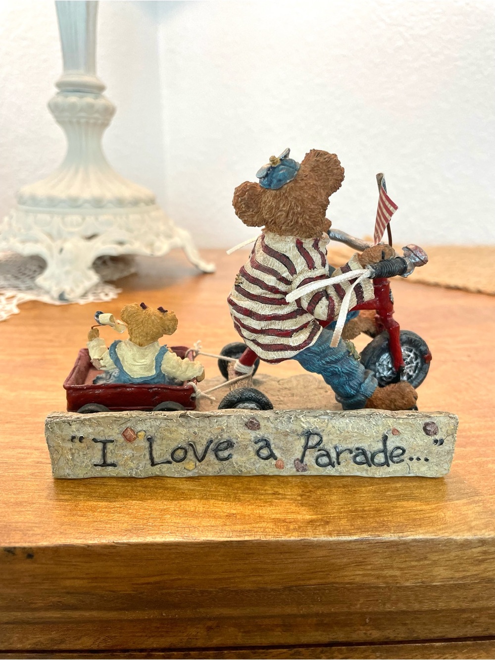 “Ross with Betsy…Everybody Loves a Parade” Boyds Bears & Friends Resin Figurine
